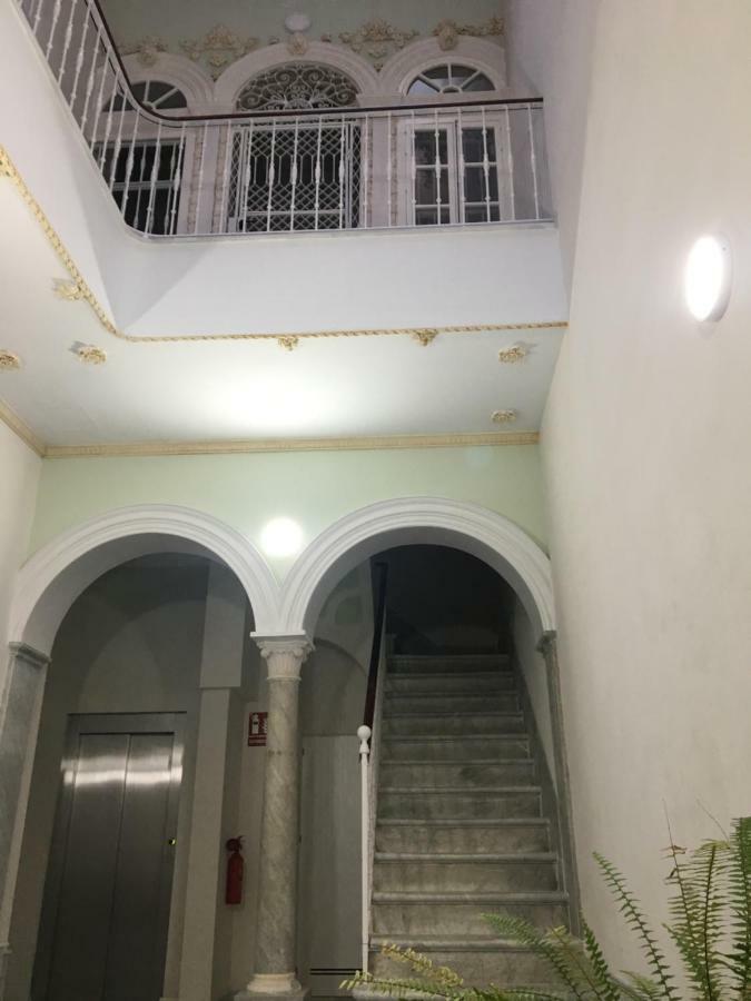 קדיז Apartamento Nuevo En Casa Tipo Palacio מראה חיצוני תמונה