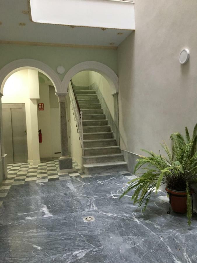קדיז Apartamento Nuevo En Casa Tipo Palacio מראה חיצוני תמונה